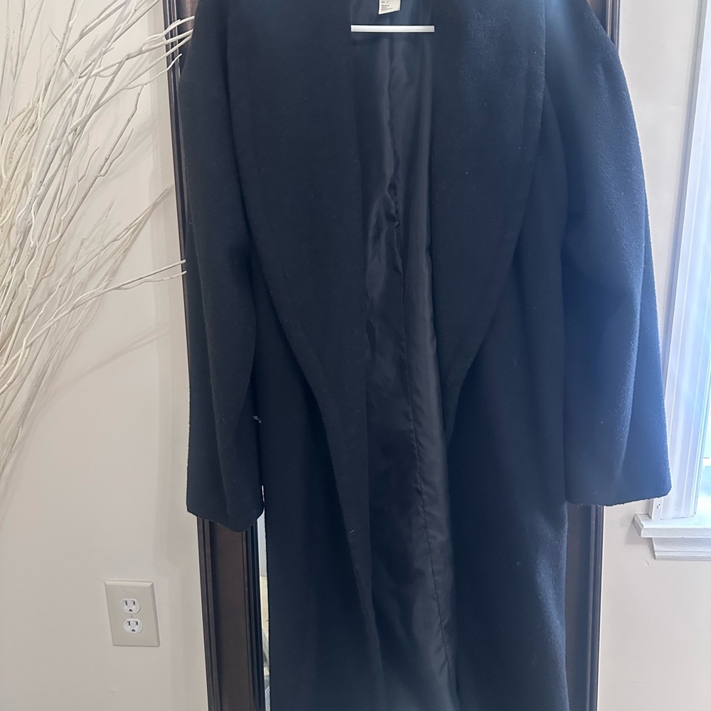 Chic Black Overcoat
